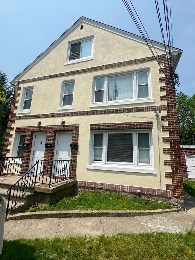Primary Photo - 24 Martone St
