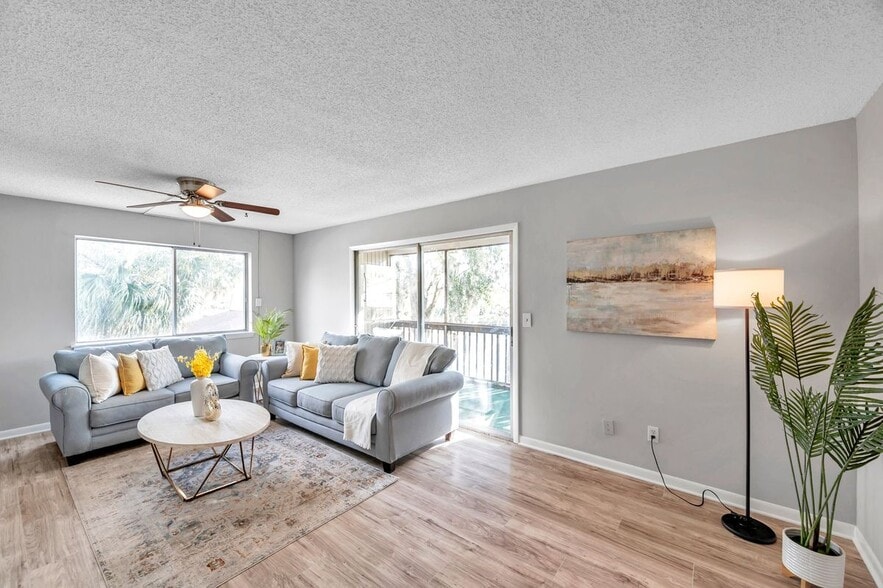 Building Photo - 6311 Newtown Cir