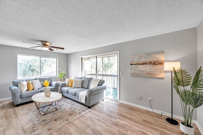 Building Photo - 6311 Newtown Cir