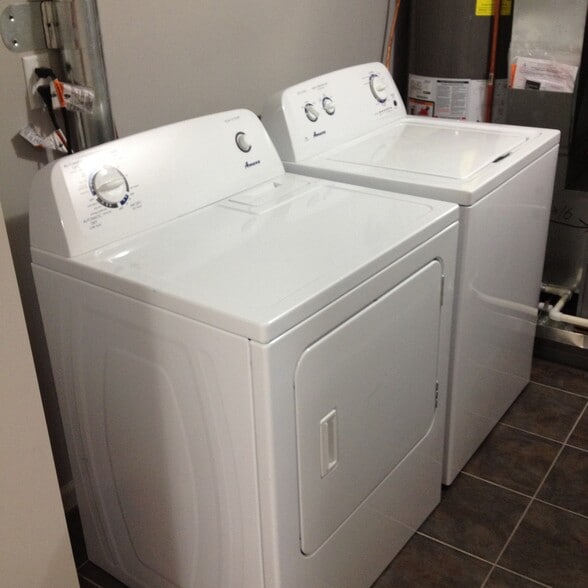 Building Photo - 2717 E 32nd St