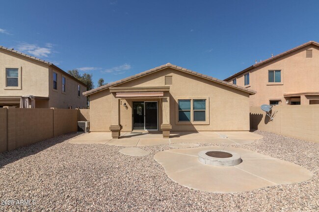 Building Photo - 11323 E Wallflower Ln