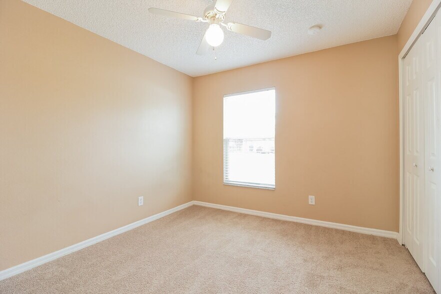 Building Photo - 1524 Lalique Ln