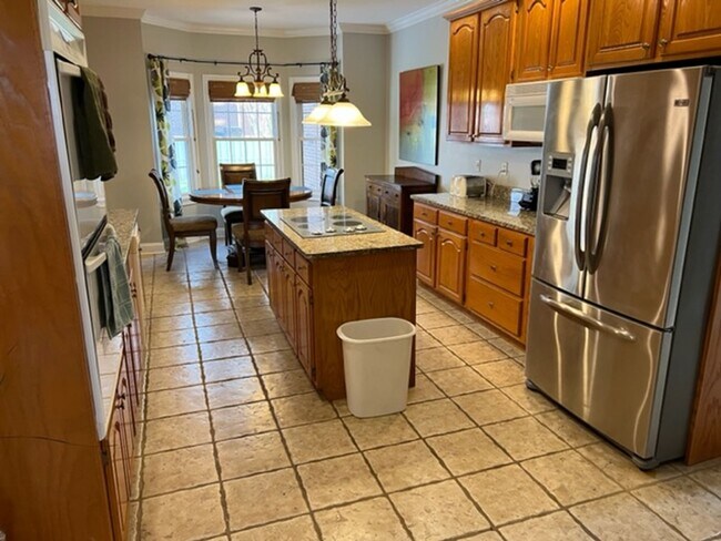 Building Photo - City of Maryville 37803 - SHORT TERM lease considered! Furnished! - 4 bedroom, 3.5 bath home - Ca...