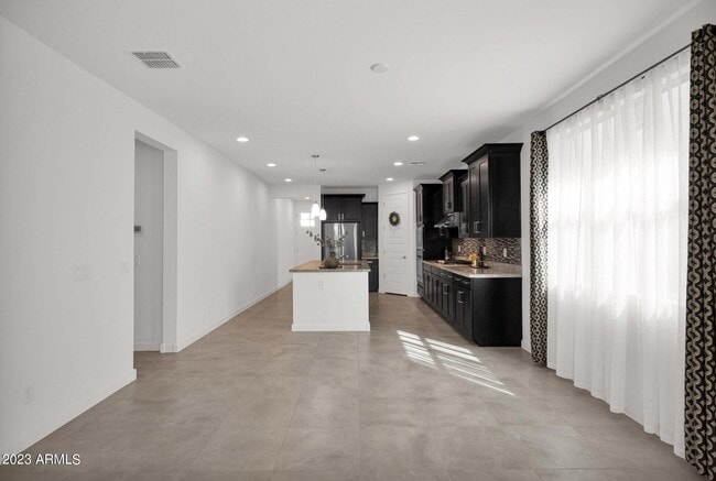 Building Photo - 9863 E Tungsten Dr