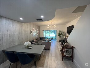 Building Photo - 184 SW 96th Ave
