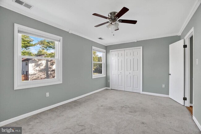 Building Photo - 1694 Forest Hill Ct