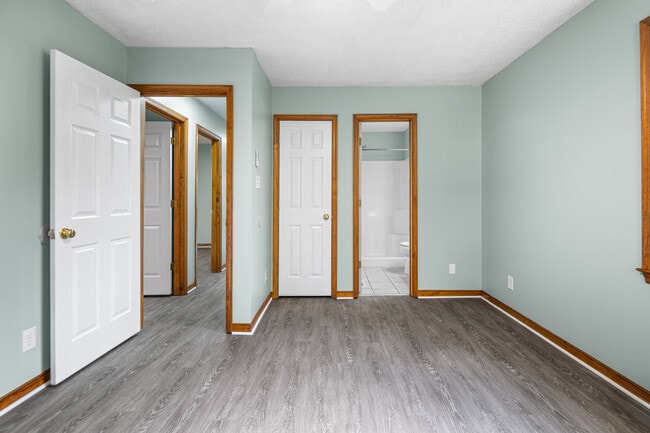 Building Photo - 514 Highland Ave