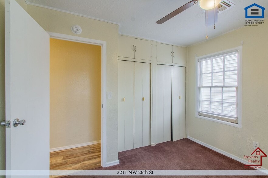 Building Photo - 2211 NW 26th St