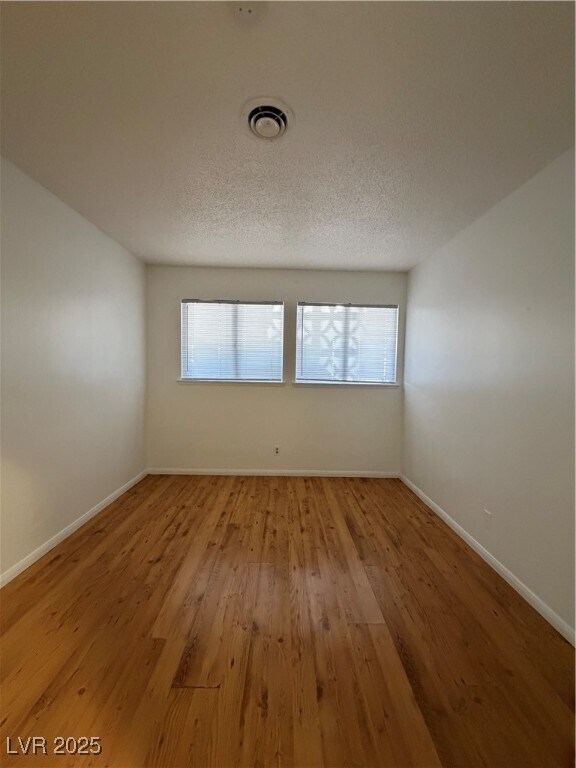 Building Photo - 4101 Esmeralda Ave