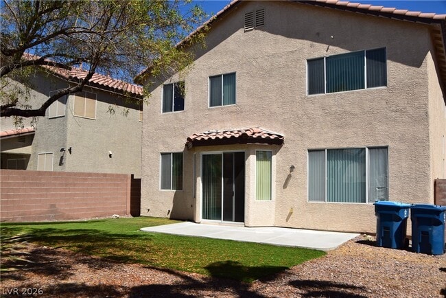 Building Photo - 9493 Grove Ridge Ave