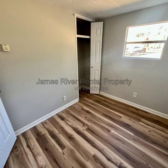 Building Photo - 5131 Boonsboro Rd