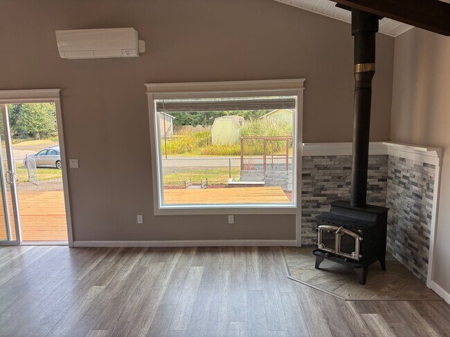 Building Photo - Beautiful 2 Bed, 2 Bath Home for Rent in Ocean Shores!