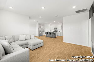 Building Photo - 304 LAS LOMAS