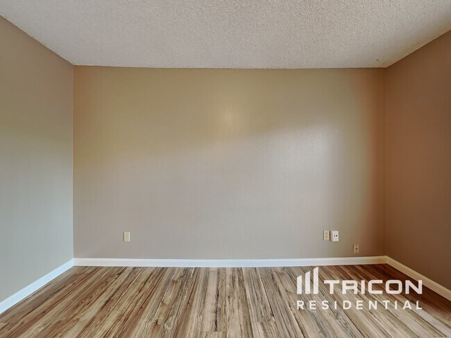 Building Photo - 1734 Floyd Avenue Modesto CA