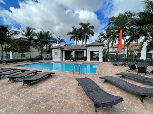 Building Photo - 4214 N Dixie Hwy