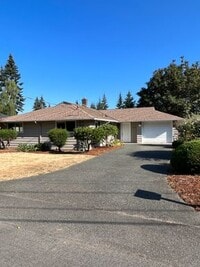 Building Photo - Charming Gregory Heights 3 Bed / 2.5 Bath