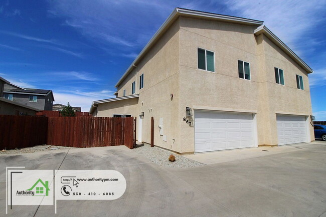 Building Photo - 867 Congaree Ln