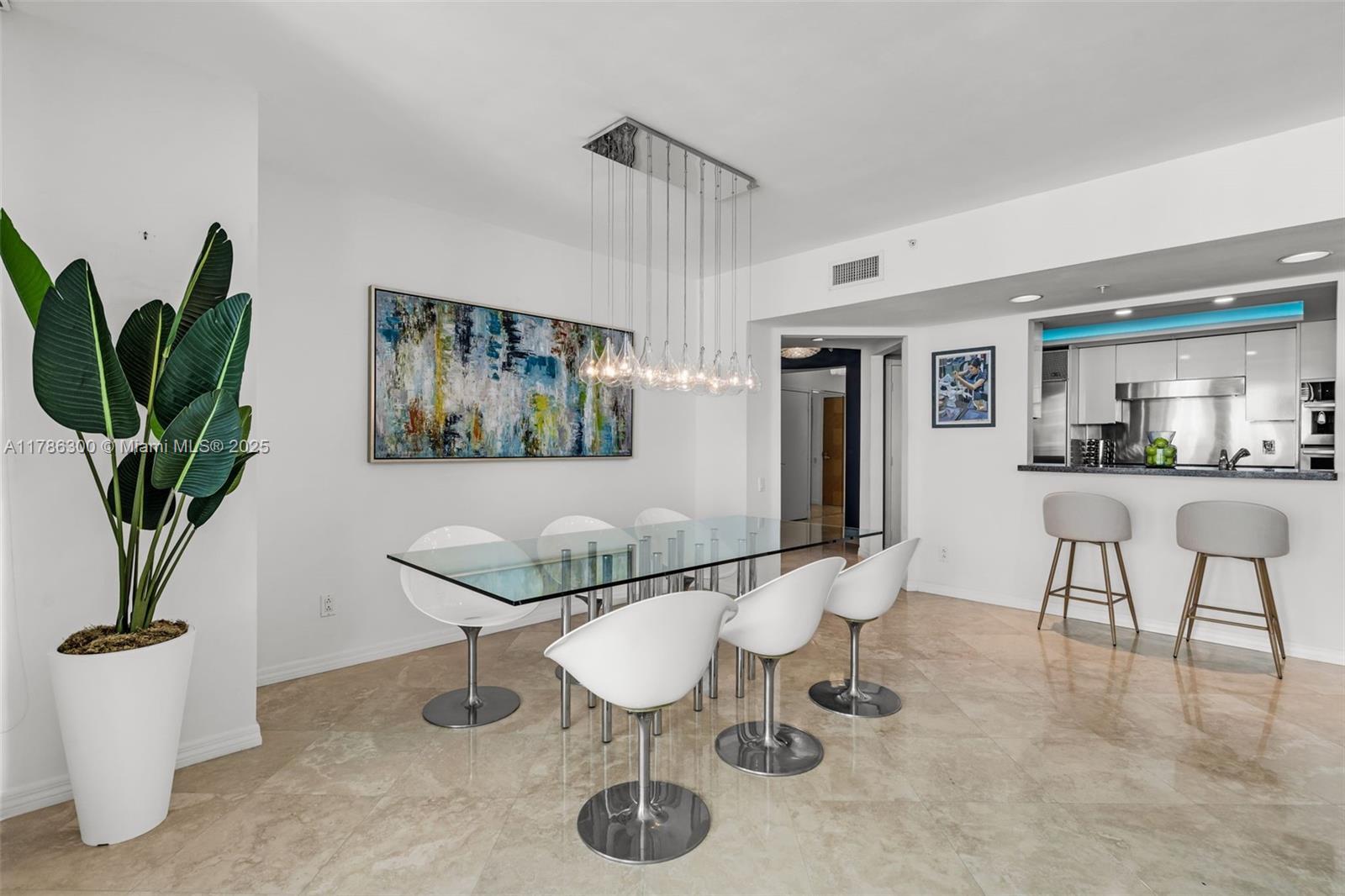 Building Photo - 1500 Ocean Dr