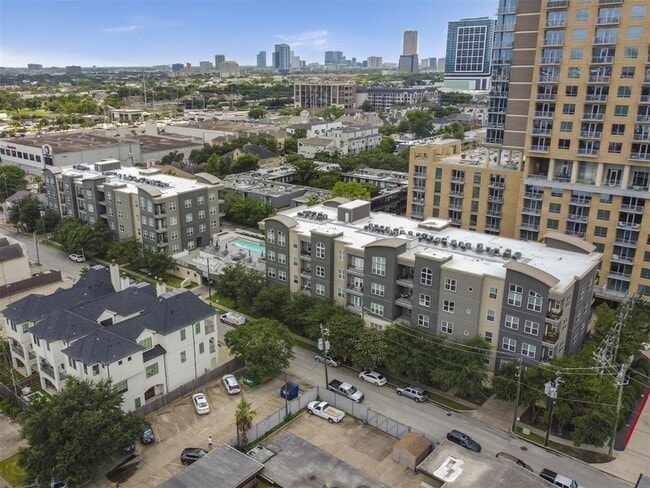 Building Photo - 1010 Rosine St