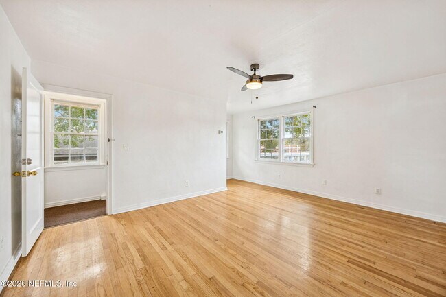 Building Photo - 1248 McDuff Ave S