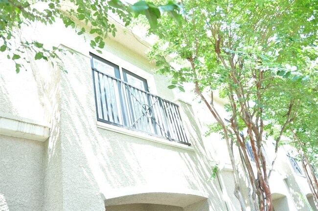 Primary Photo - 12707 Boheme Dr