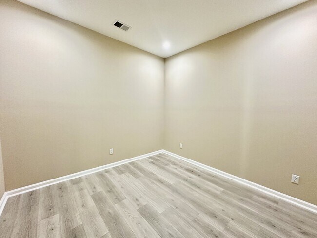 Building Photo - Gorgeous Home with a Private Pool Ready to...