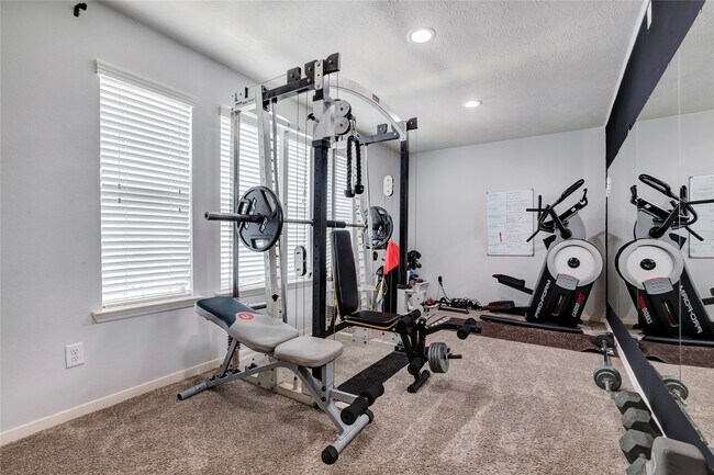 Building Photo - 8602 Briar Oaks Ln