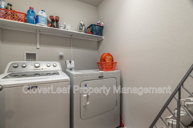 Building Photo - 6819 Whisper Grv