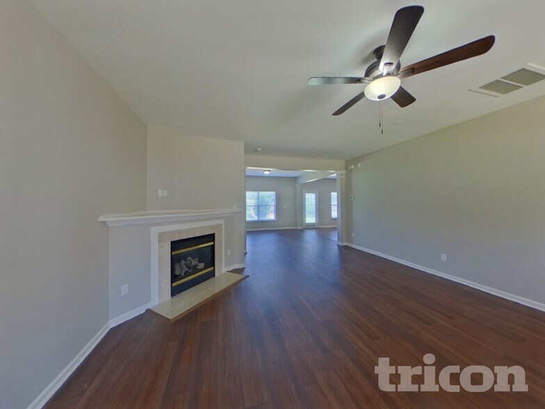 Building Photo - 1522 Ladora Dr