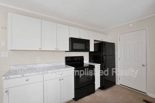 Building Photo - 7262 Ryan St