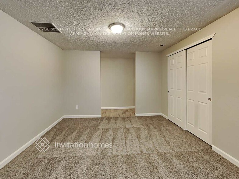 Building Photo - 5004 Hackamore Dr N
