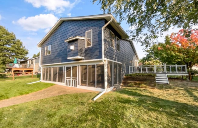Building Photo - 377 Oakwood Dr