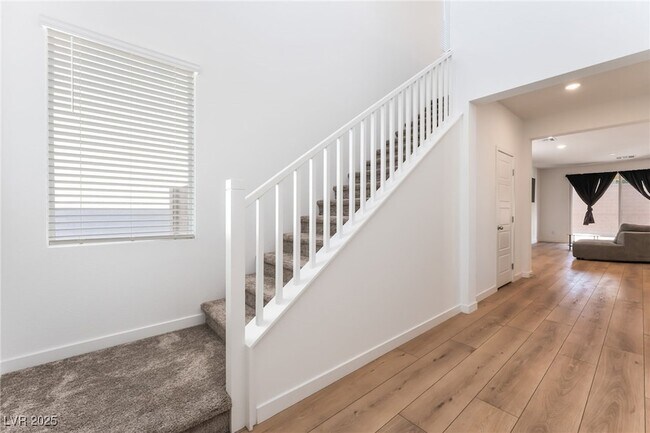 Building Photo - 2960 Gaffer Film St