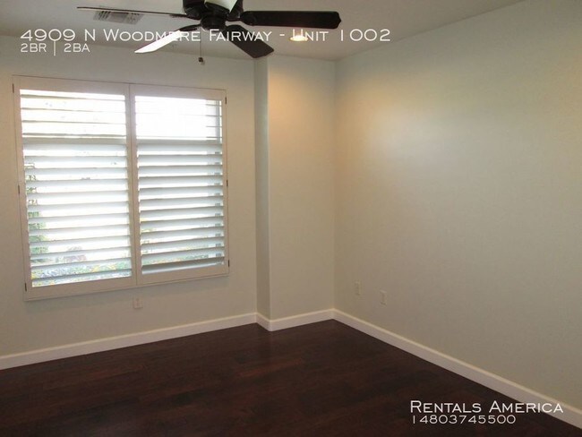 Building Photo - MOVE IN SPECIAL