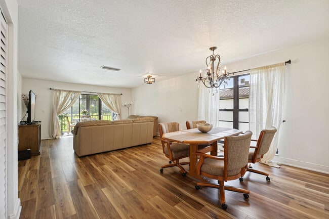 Building Photo - 21650 Juego Cir