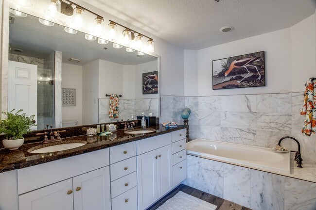 Building Photo - 3308 Parliament Cove