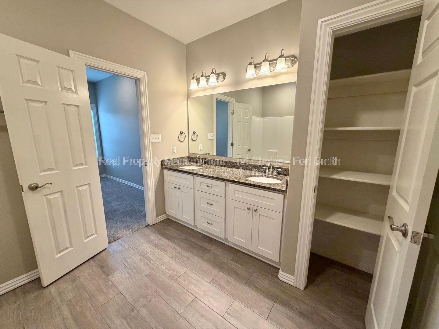 Building Photo - 9919 Landry Dr