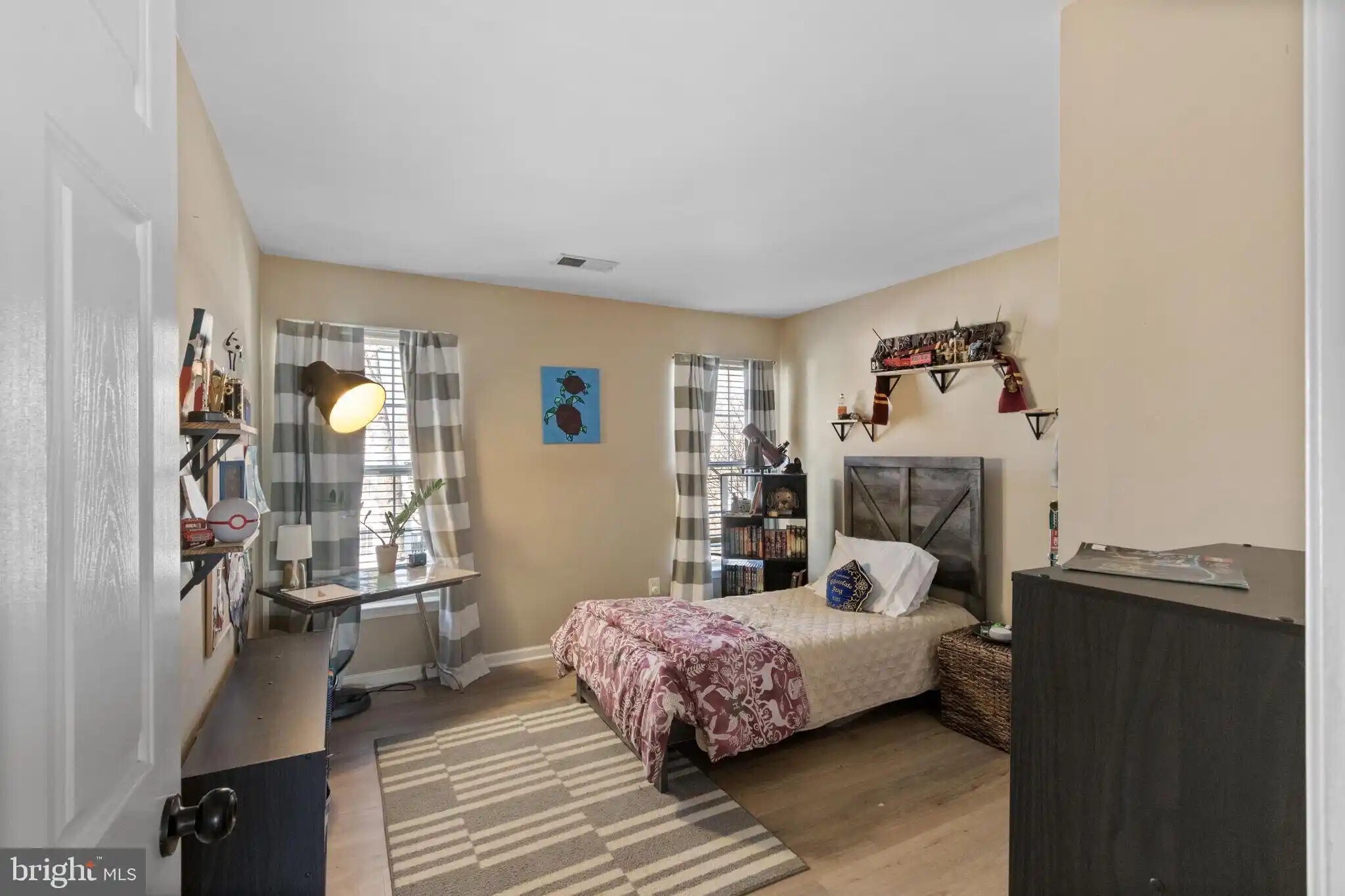 Building Photo - 6 Beau Ridge Dr