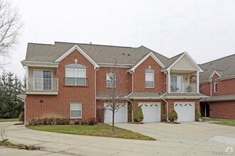 Building Photo - 8210 W Annsbury Cir