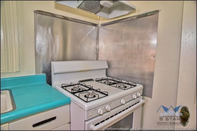 Building Photo - 3 bedroom in El Paso TX 79902