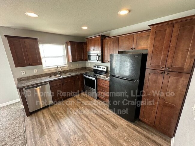 Building Photo - 10547 Kane Dr