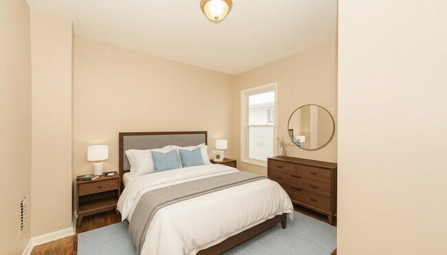 Building Photo - 3870 W 19th St