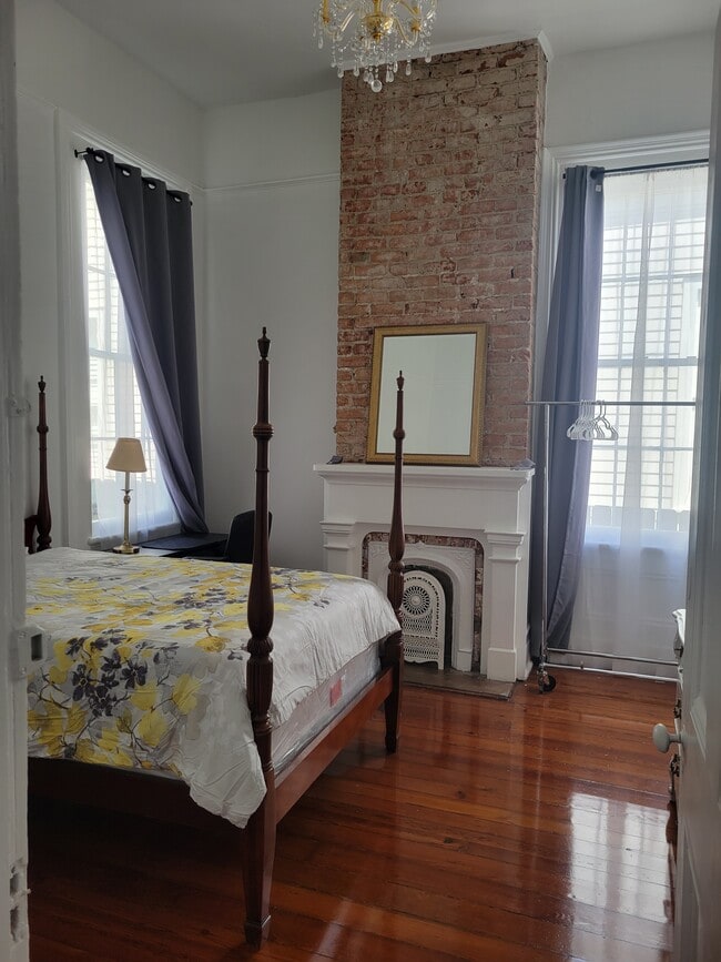 Bedroom #2 - - Newly renovated, new furnishings - 1220 Harmony St