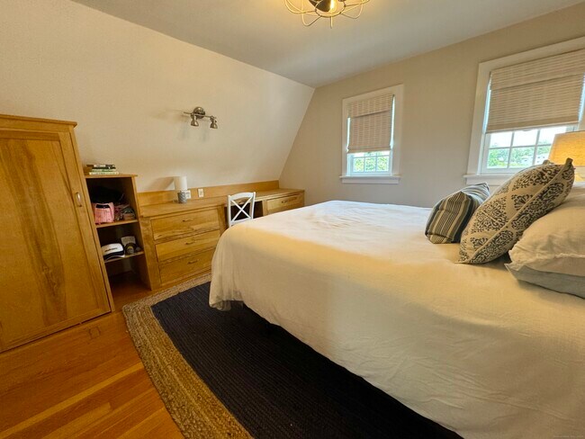 Building Photo - 179 Prospect Ave