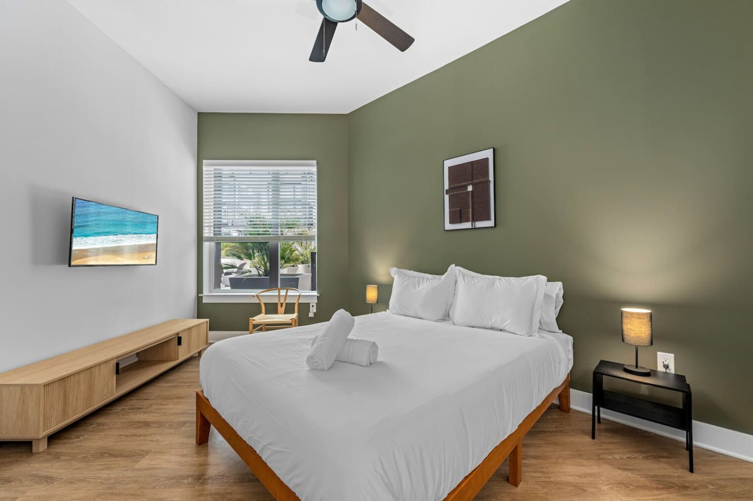 Building Photo - 3302 W Gray St