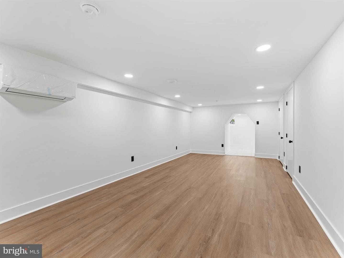 Building Photo - 4927 Catharine St