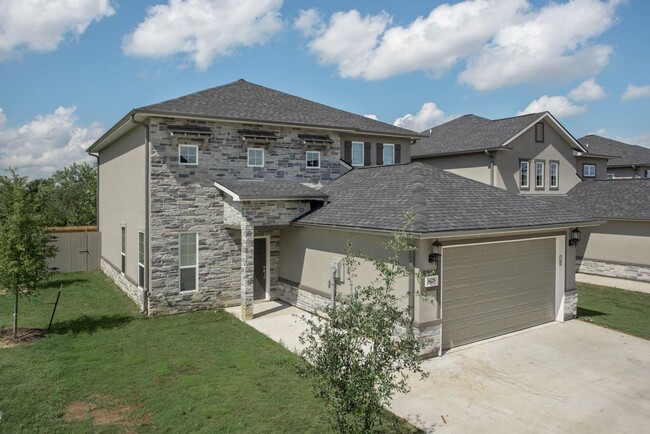 Building Photo - 5 Bed/5.5 bath luxury home in The Revelry!