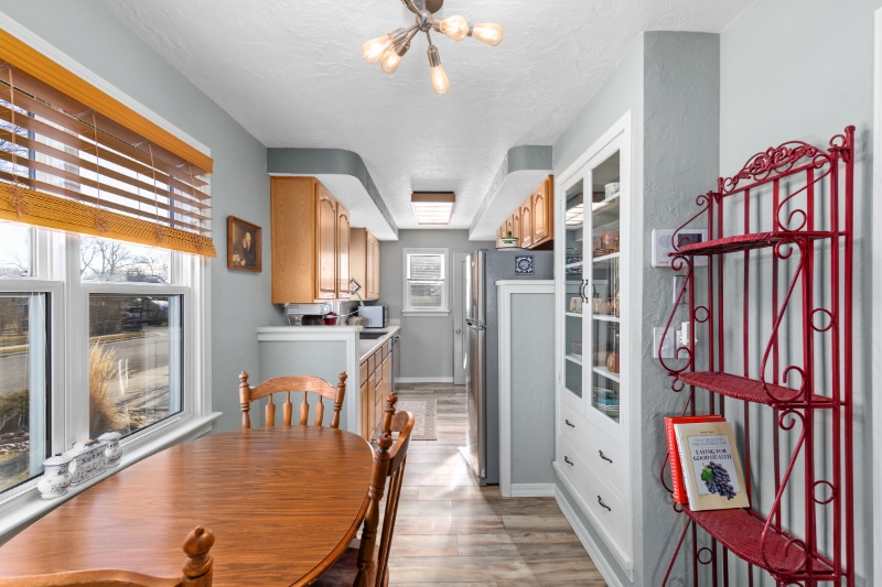 Building Photo - 1204 Avenue E