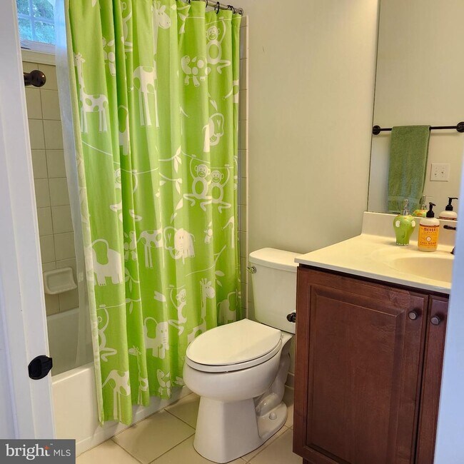 Building Photo - 6493 Fox Glove Ln