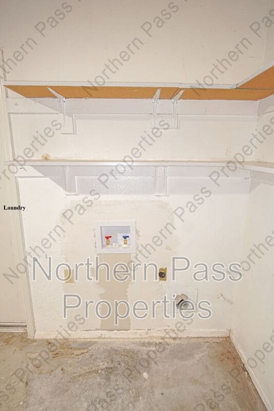 Building Photo - 1832 Dean Jones Dr
